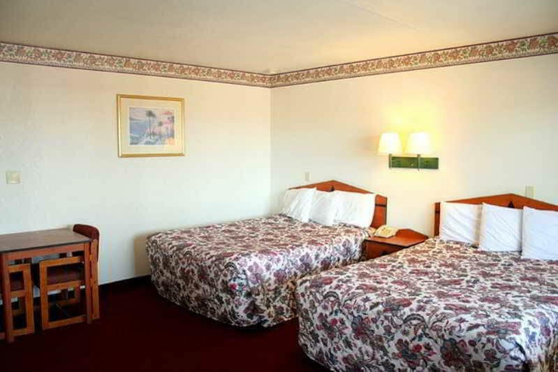 Days Inn By Wyndham Airport - Финикс Екстериор снимка